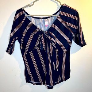 NoBoundaries striped top